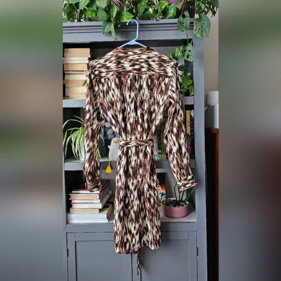 Banana Republic sheer cheetah print dress - Picture 5 of 7